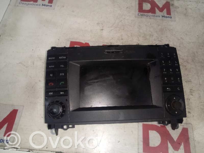 Volkswagen Crafter Unitate principală radio/CD/DVD/GPS 