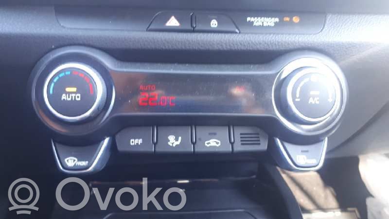KIA Stonic Unitate control climatizare 