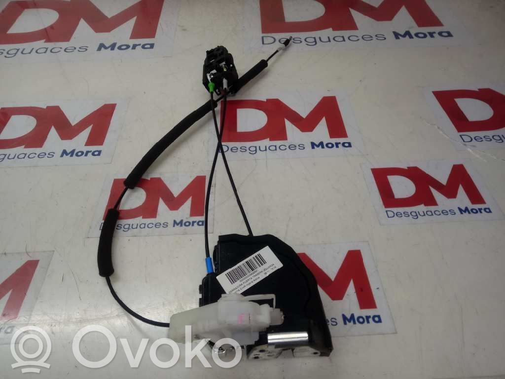 Cerradura de puerta trasera