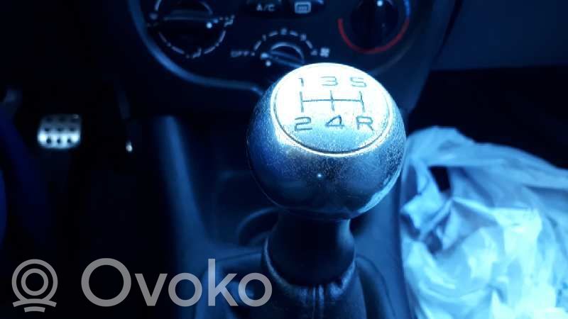 Gear shift rod