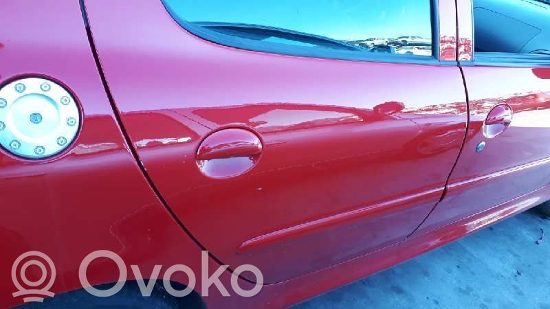 Peugeot 206+ Puerta trasera 