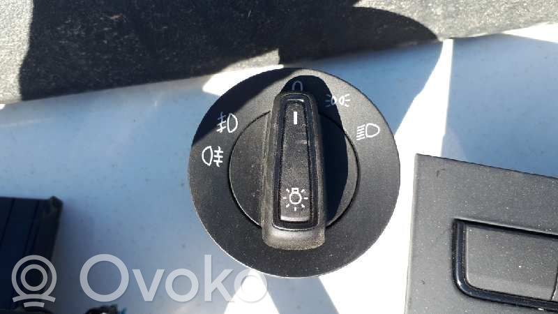 Panel lighting control switch   5G0941431T