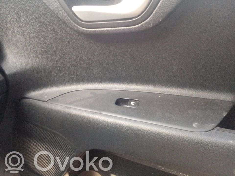 KIA Stonic Electric window control switch 