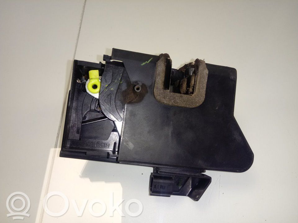 Dacia Sandero III Takaoven lukko