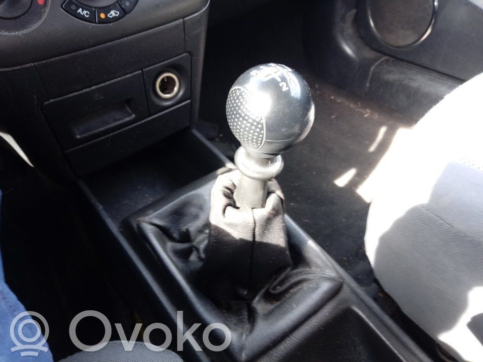 Gear shift rod