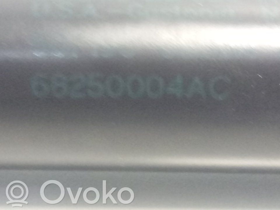 Jeep Compass Odbój klapy tylnej bagażnika 