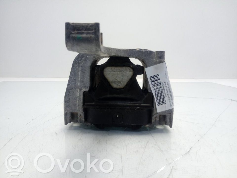 Engine mount bracket   5Q0199262BD