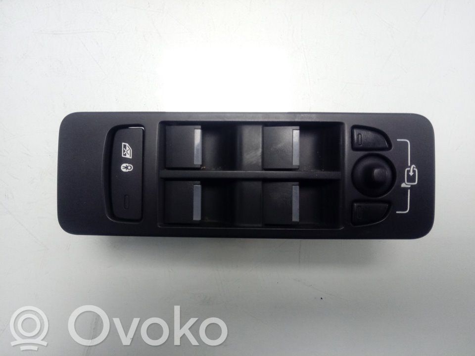 Land Rover Discovery Sport Interruttore di controllo dell’alzacristalli elettrico 