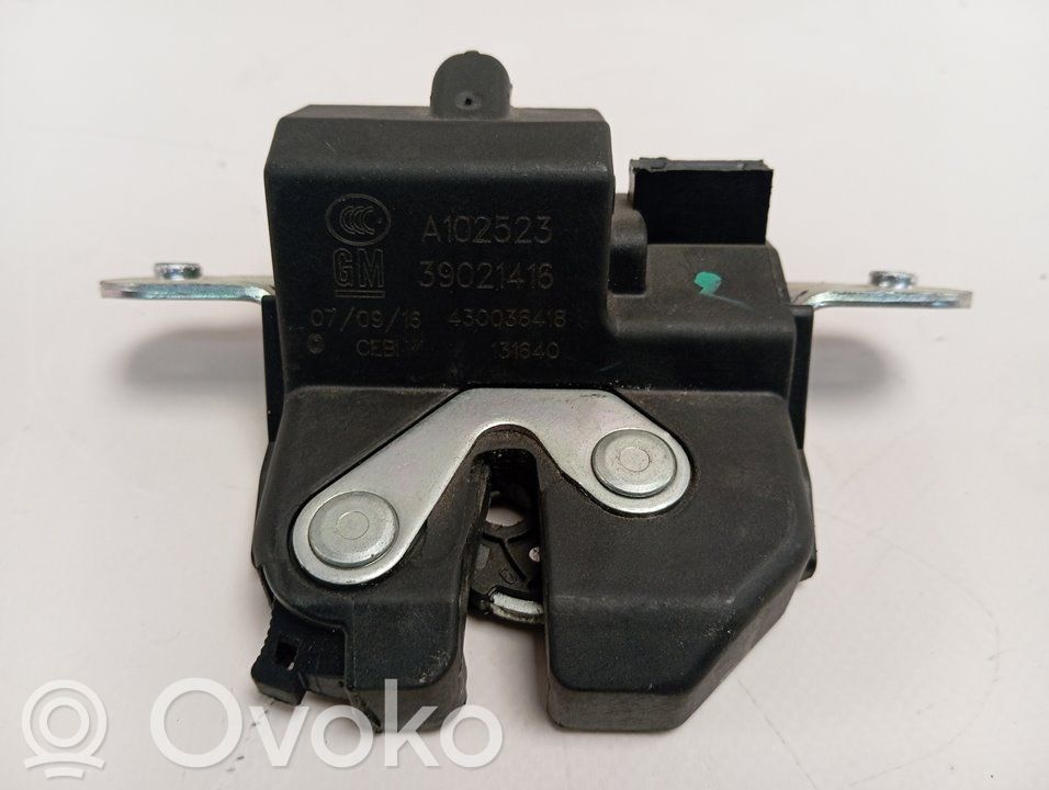 Tailgate lock latch   A10252339021416
