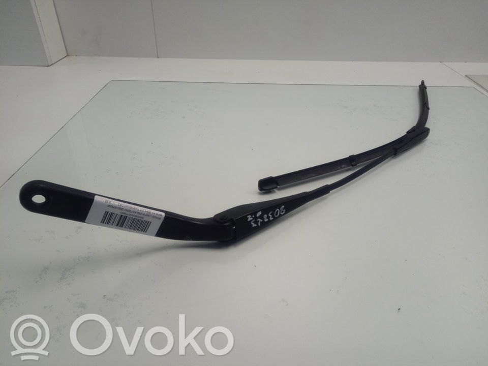 BMW X1 E84 Ramię wycieraczki szyby przedniej / czołowej 