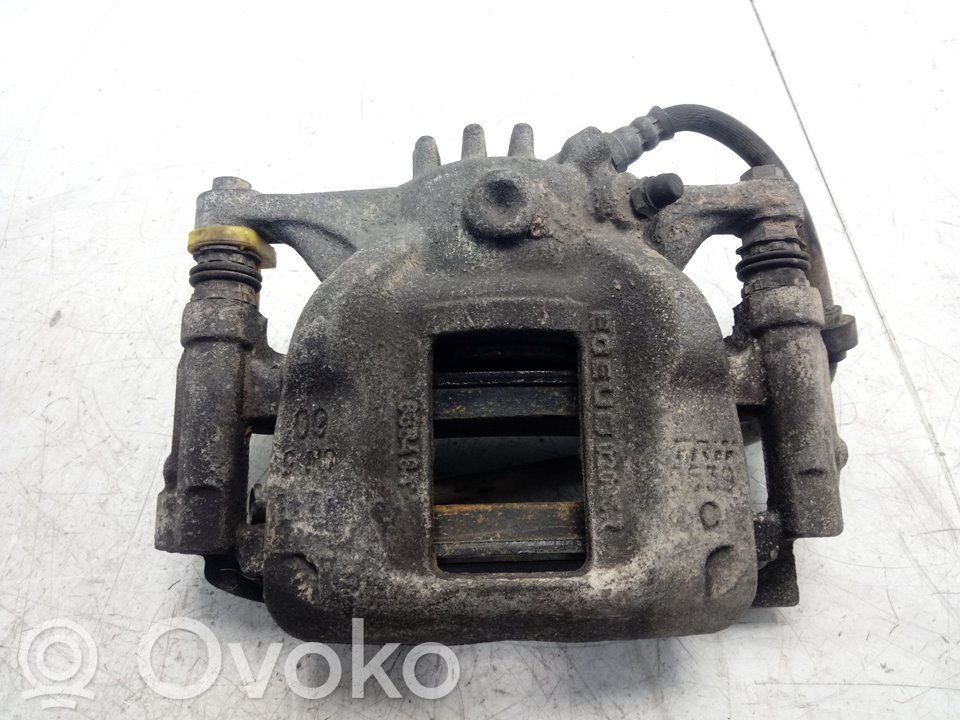 Caliper de freno delantero