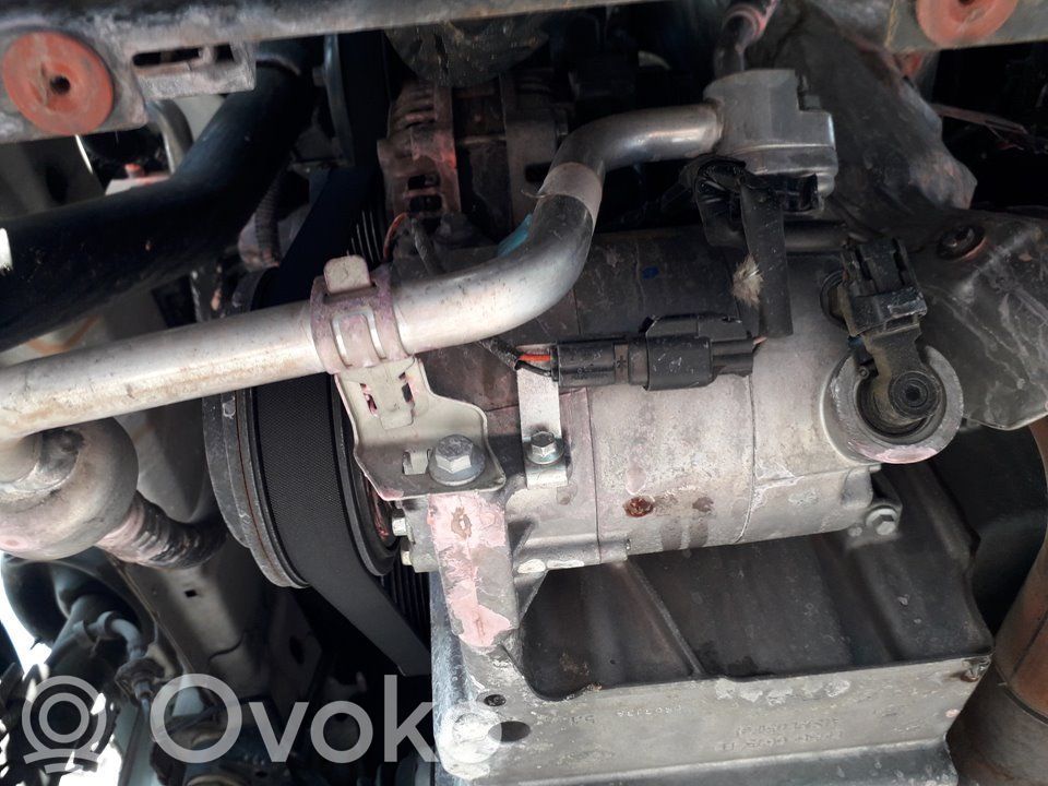 Ilmastointilaitteen kompressorin pumppu (A/C)   CV6119D629FC