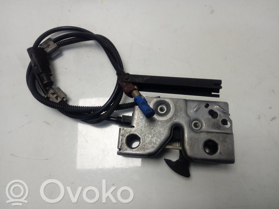Tie down hook / loop