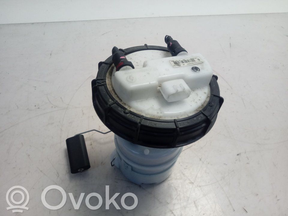 Bomba interna de combustible   170114543R