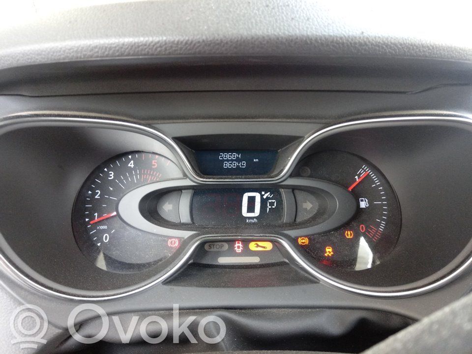 Renault Captur Speedometer (instrument cluster) 