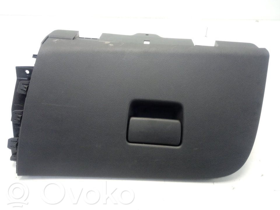Guantera   39046539