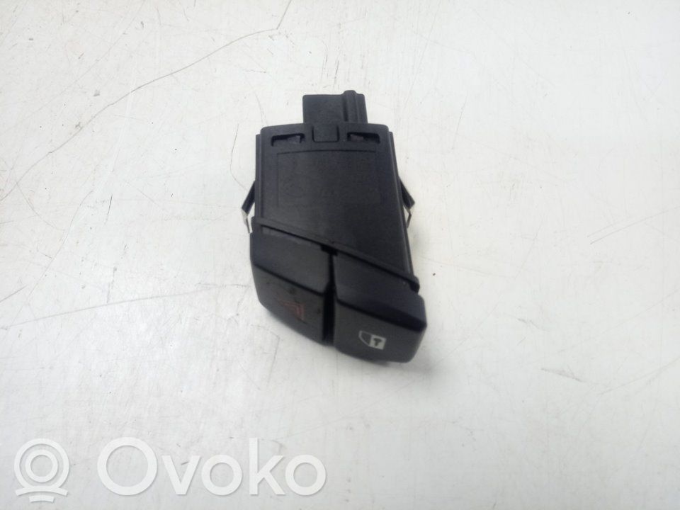 Hazard light switch   549576000