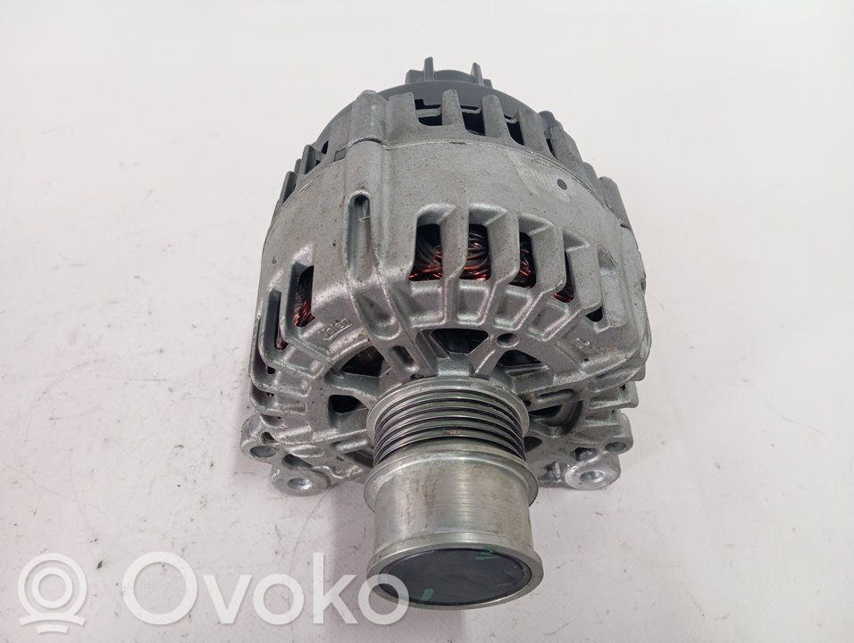 Alternador   05E903026Q