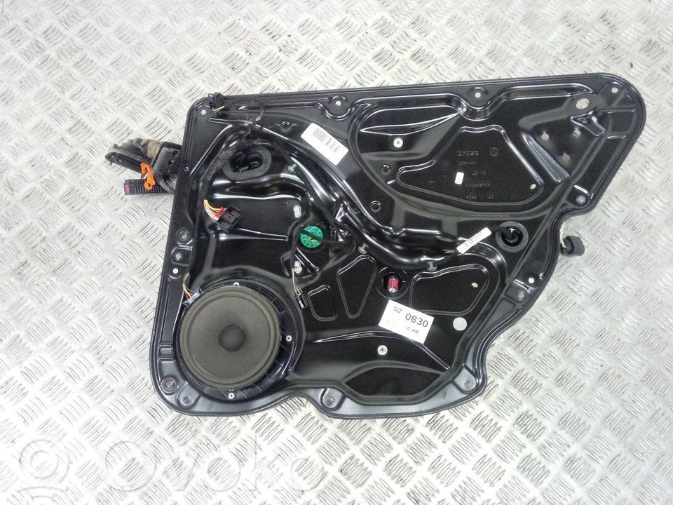 Elektryczny podnośnik szyby drzwi tylnych   919304320