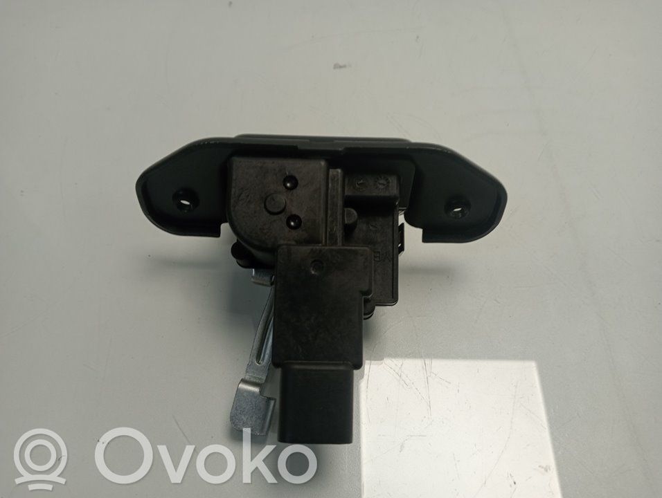 Tailgate lock latch