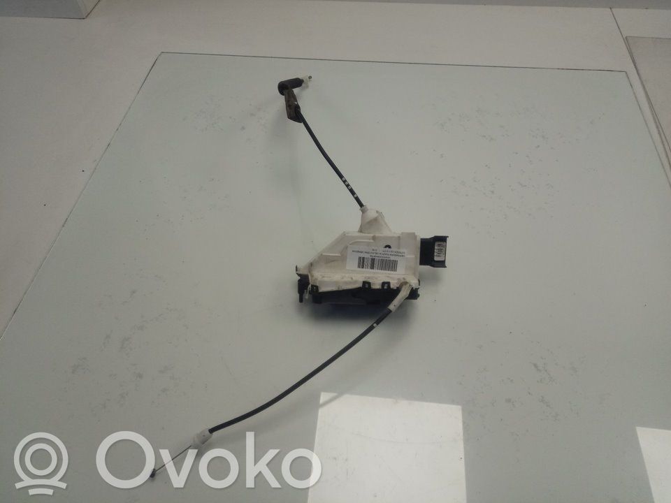 Citroen C3 Priekšpusē slēdzene 