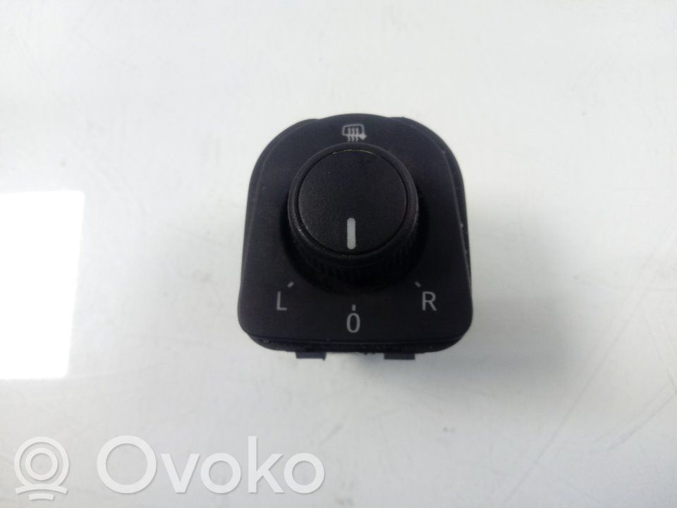Wing mirror switch   5F0959565D
