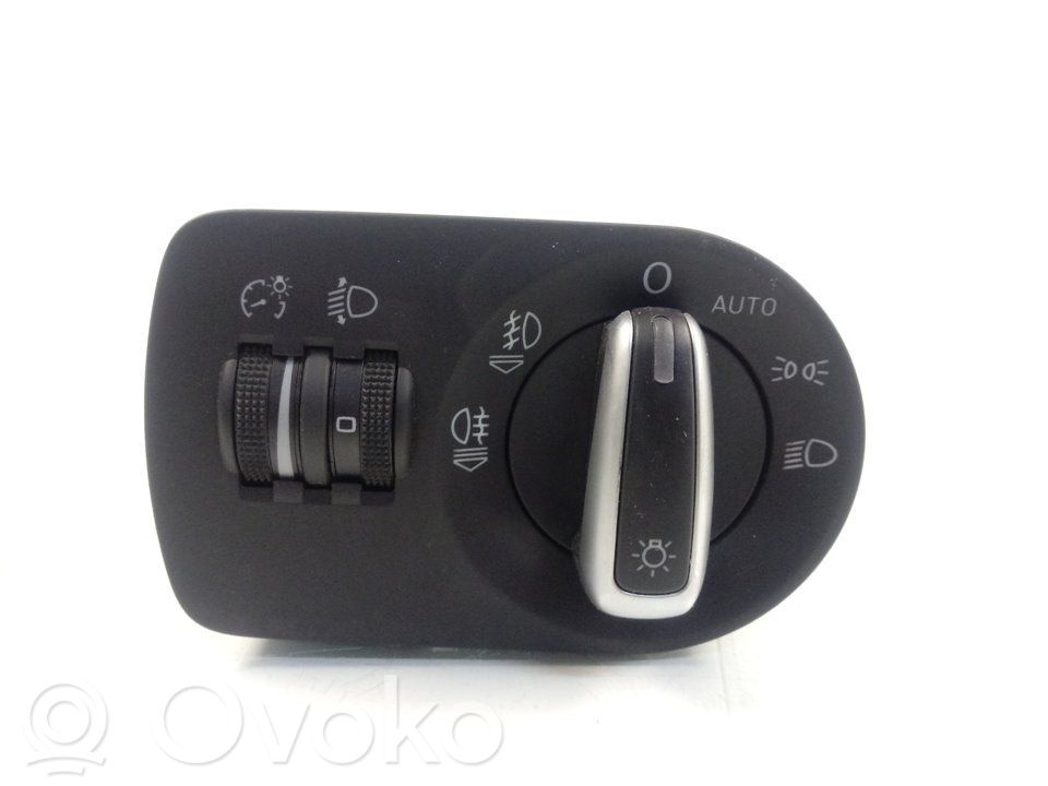 Panel lighting control switch   8P2941531C