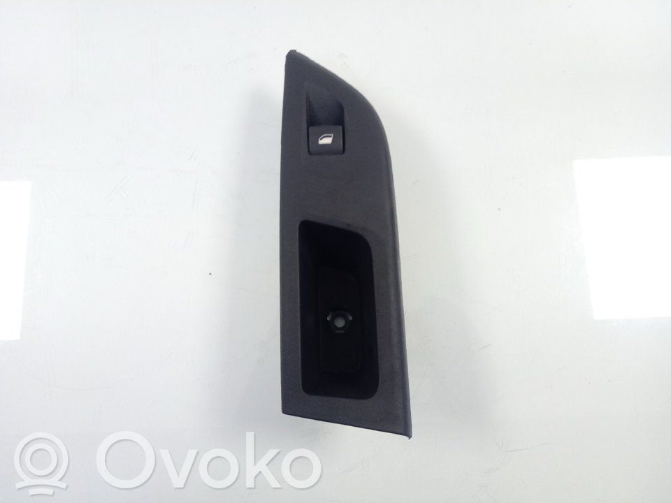 Opel Corsa F Electric window control switch
