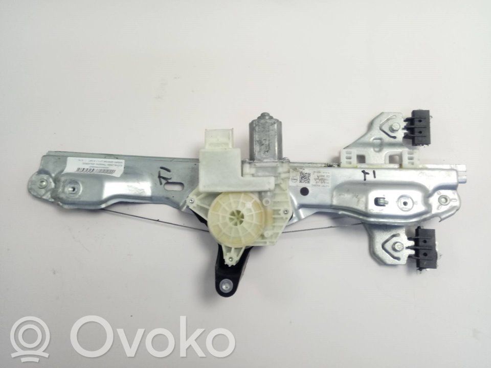 Nissan Qashqai Meccanismo di sollevamento del finestrino posteriore senza motorino 