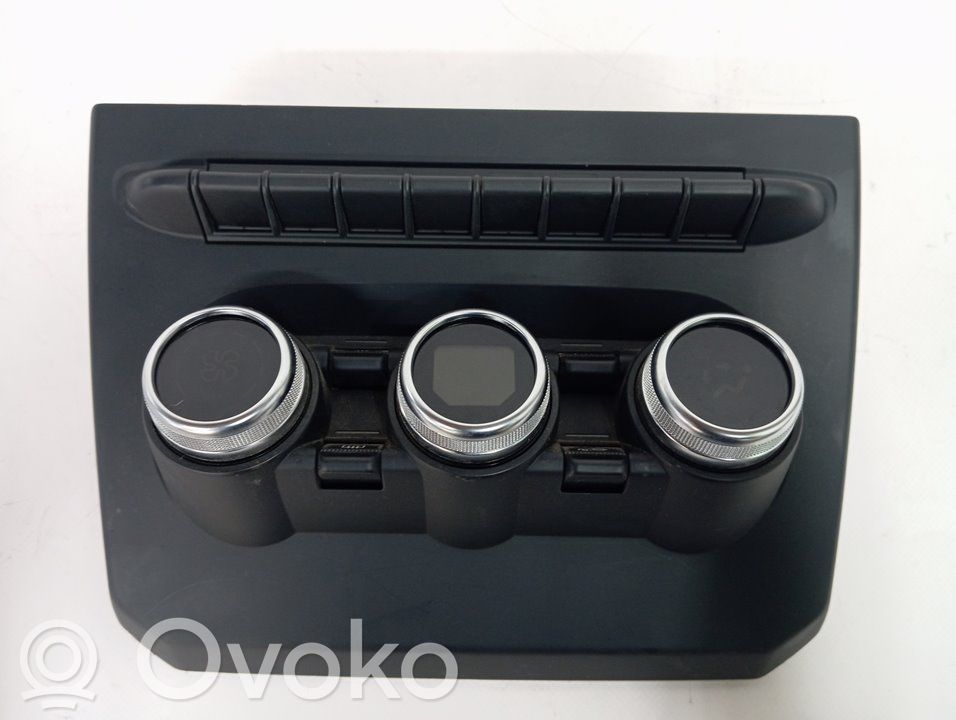 Dacia Duster II Climate control unit 