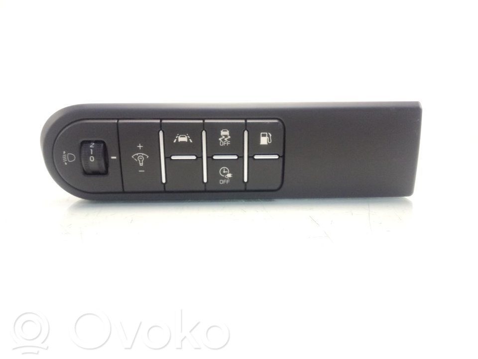 KIA Xceed Multifunctional control switch/knob 