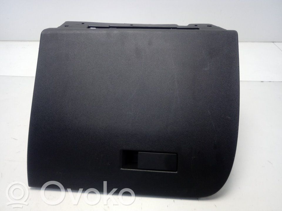 Guantera   9830429480