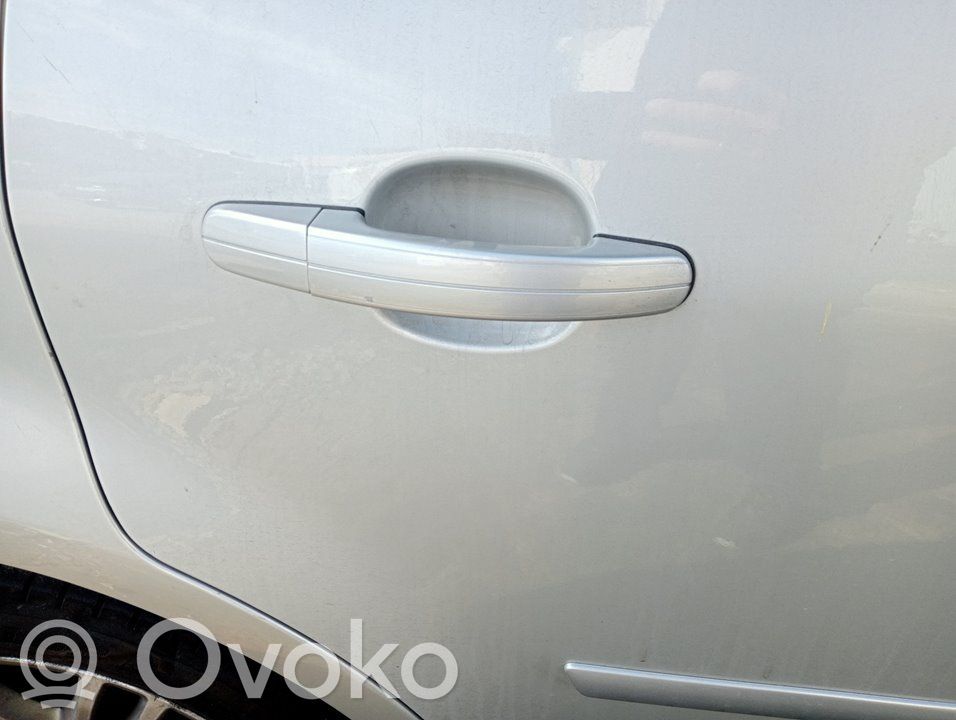 Ford C-MAX I Manecilla externa puerta trasera 