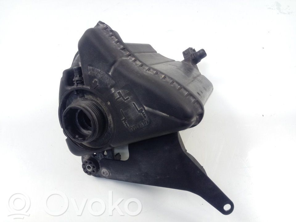 BMW 6 F12 F13 Vase d'expansion de carburant 