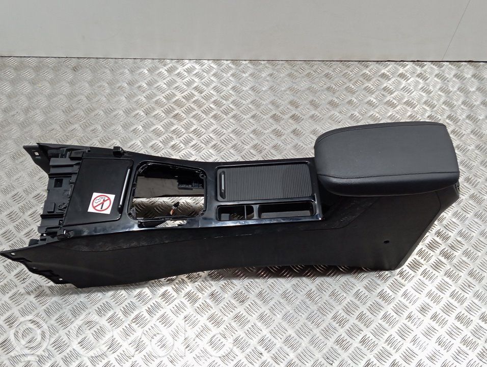 KIA Ceed Reposabrazos 