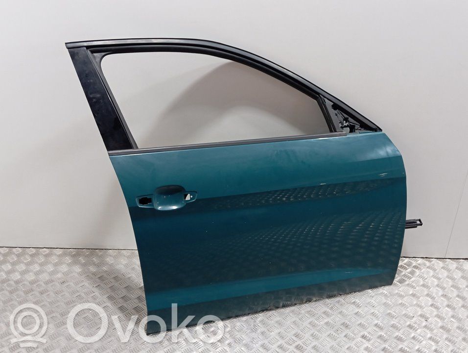 Durvis   82G831052