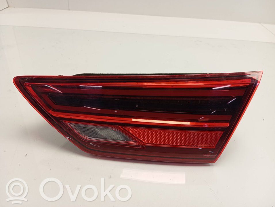 Seat Leon (5F) Lampy tylnej klapy bagażnika 