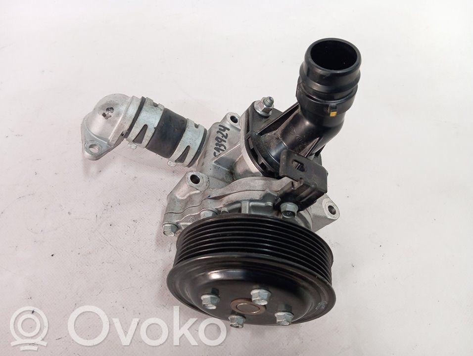 Pompe de circulation d'eau   SK211110A
