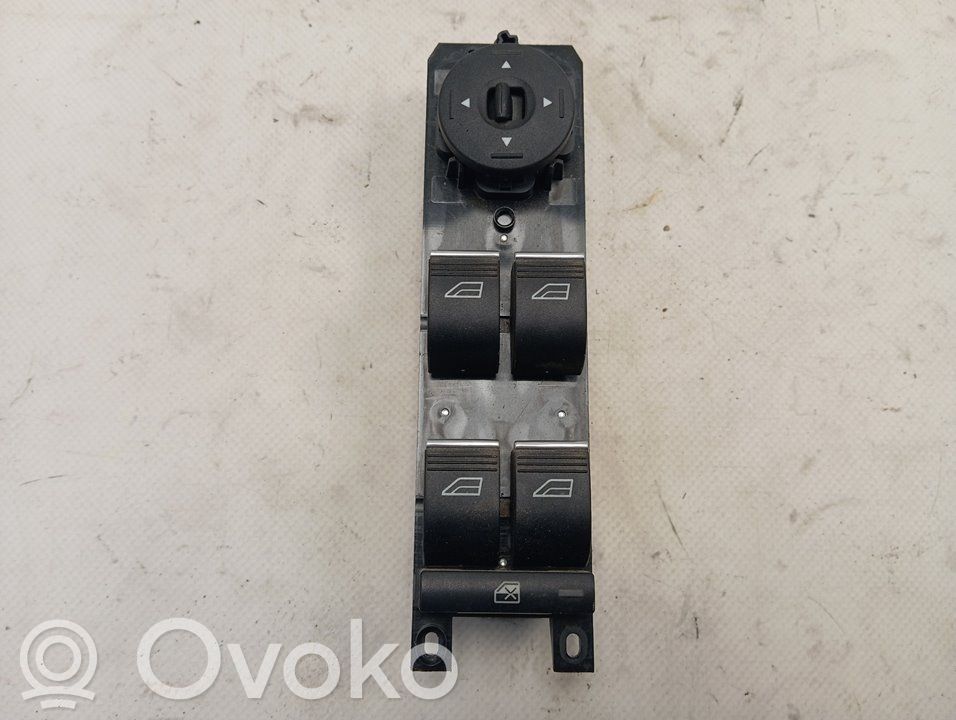 Przyciski szyb   F1ET14A132AB