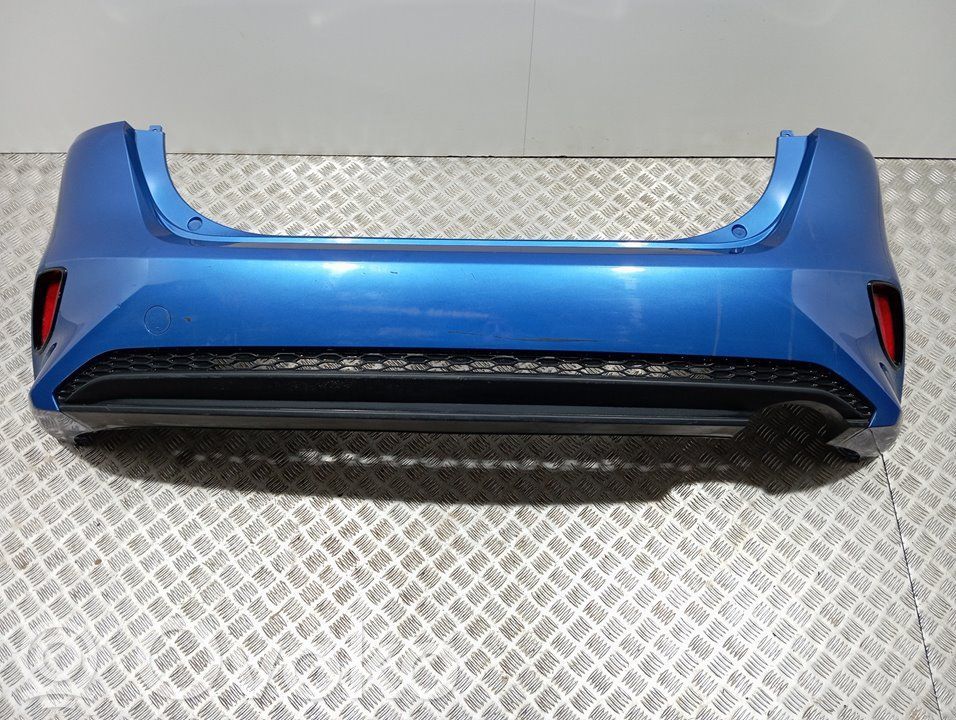 KIA Ceed Parachoques 
