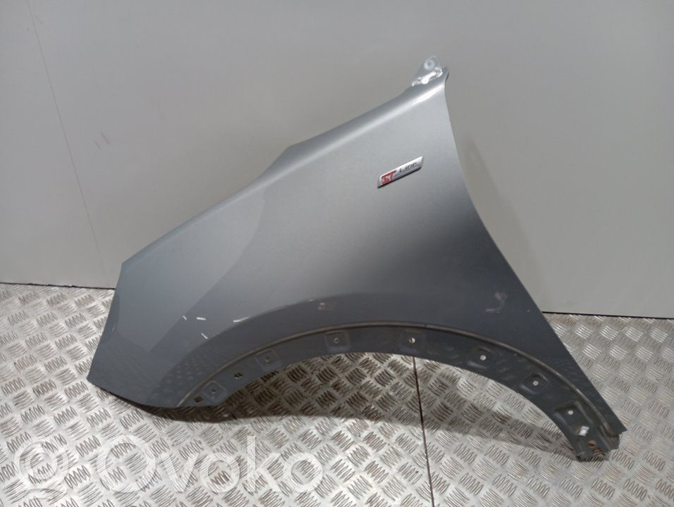 Ford Puma Sparnas 