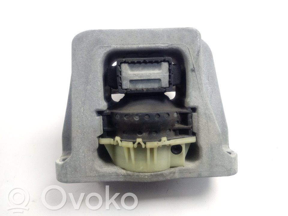 Moottorin kiinnikekorvake   GK216F012CC