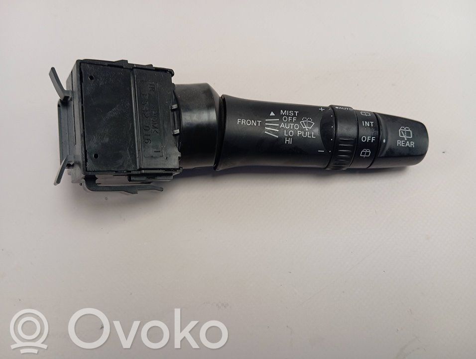 Pyyhkijän vipu   17G688