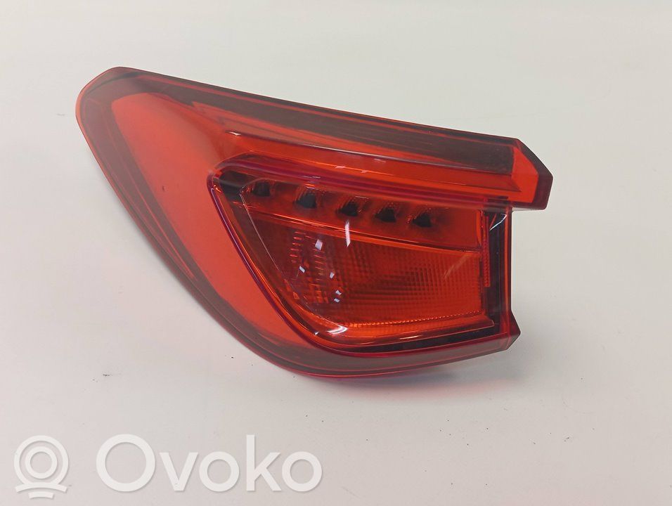 Lampa tylna   5FA945095