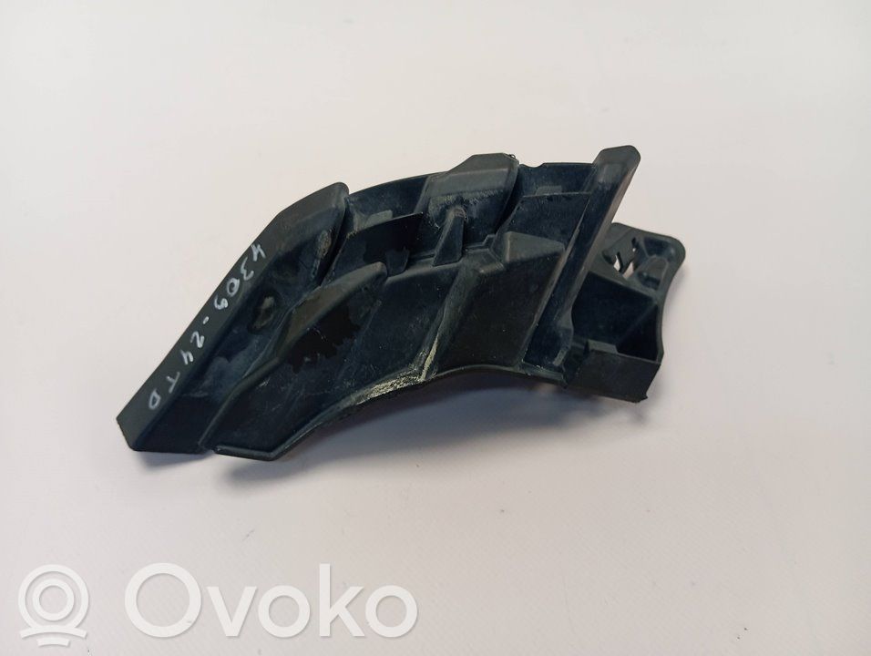 Seat Leon IV Staffa di rinforzo montaggio del paraurti anteriore 