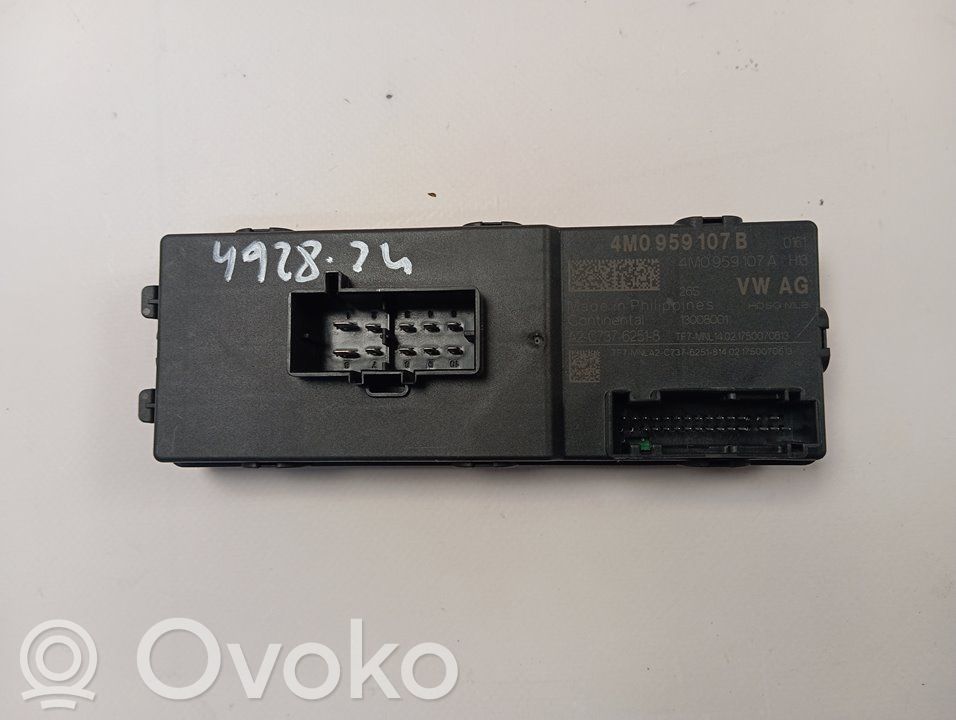 Sonstige Steuergeräte / Module   4M0959107B