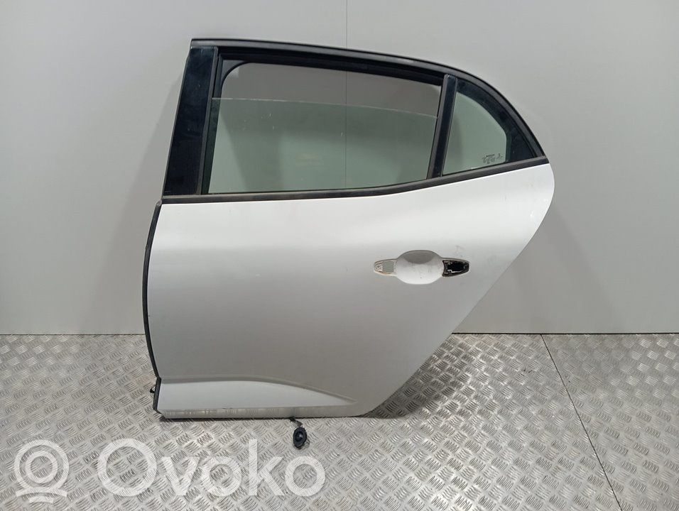 Renault Megane IV Puerta trasera 
