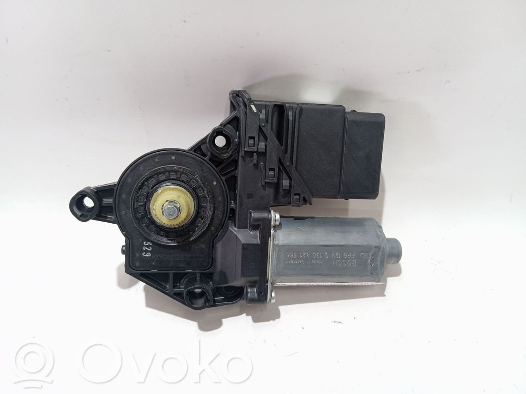 Volkswagen Touran II Motor macara geam ușă spate 