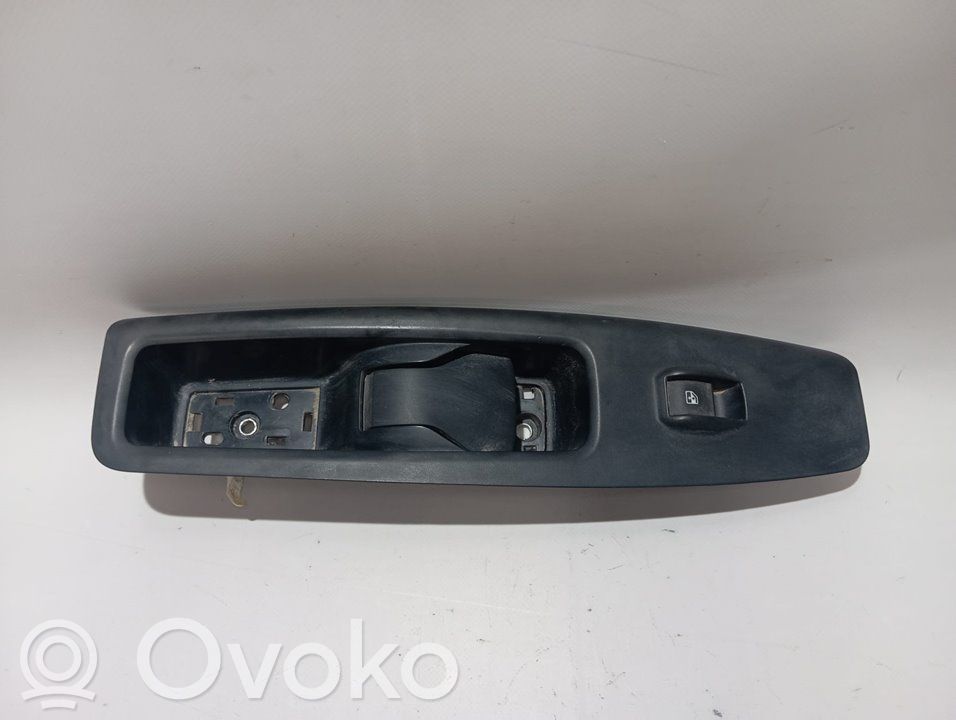 Fiat Doblo Manecilla interna puerta delantera 