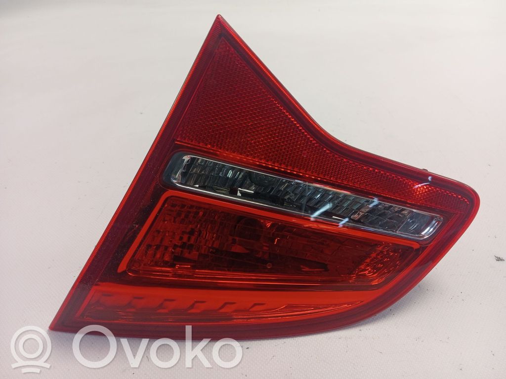 Opel Meriva B Luci posteriori del portellone del bagagliaio 